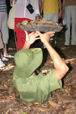 2007_vietnam_14_17_tb_012_900