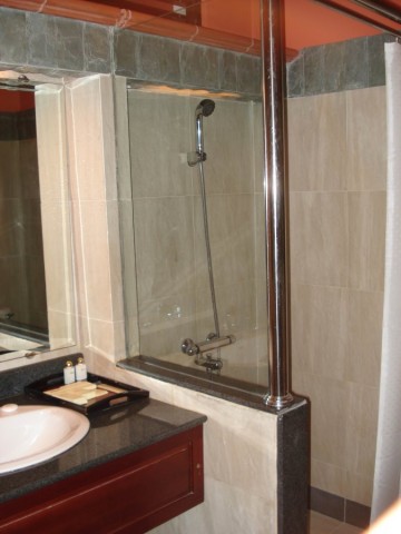 2007_vietnam_16_17_tb_003_900