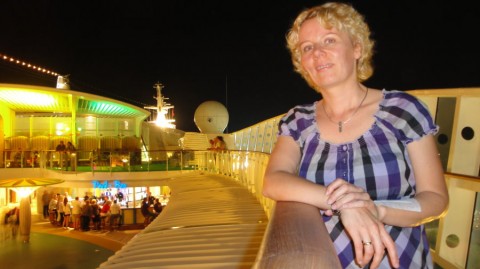 2010_aida_1_014_900