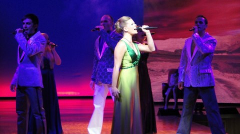 2010_aida_3_043_900
