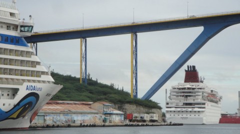 2012_aida_7_009_900