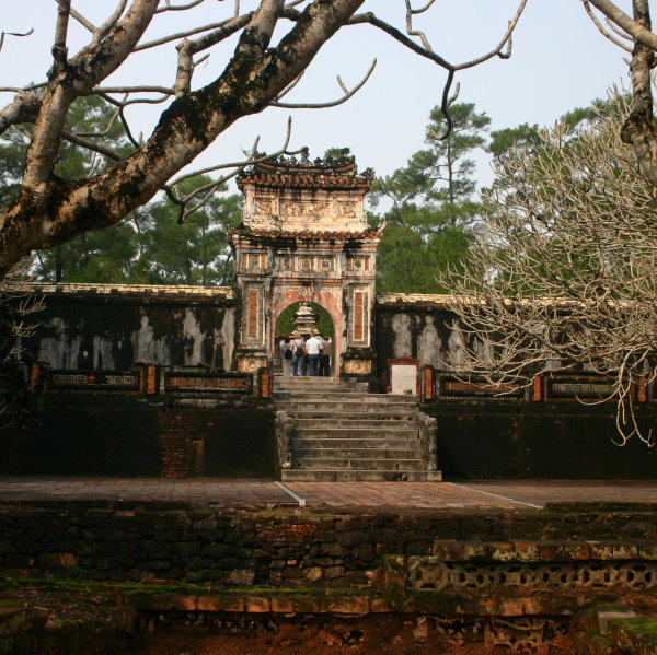 Vietnam Rundreise 8/17: Hue, Tu Duc Kaisergrab, Hai Van Pass, Bauernmarkt in Hoi An